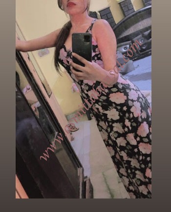 Komal Call Girl in Indore